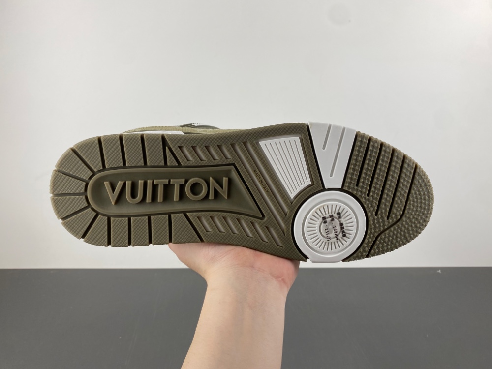 LV Trainer Sneaker