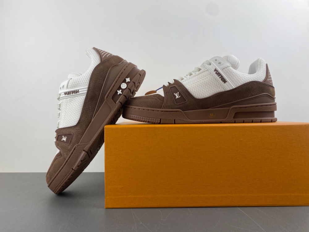 LV Trainer Sneaker