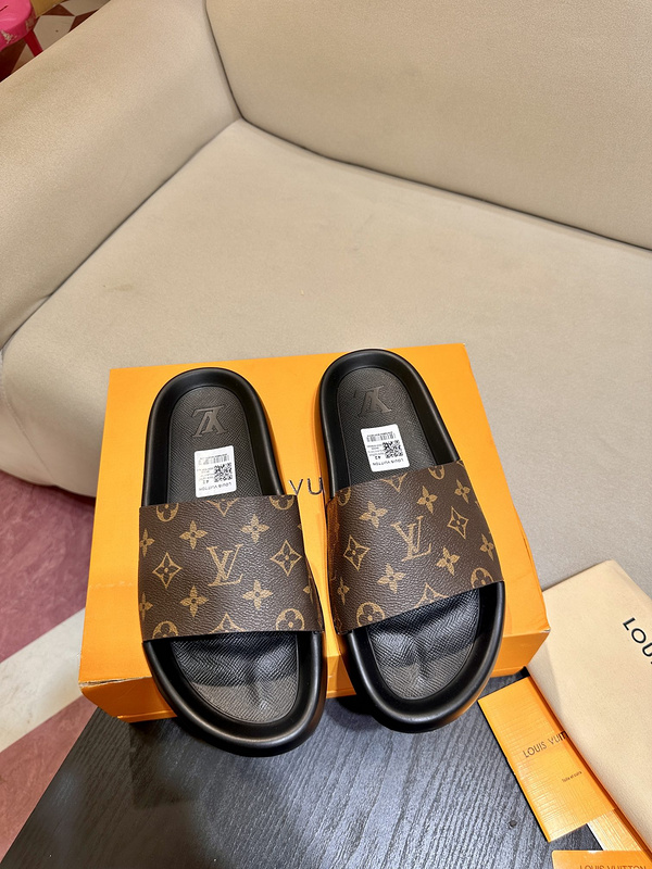 LV WATERFRONT MULE
