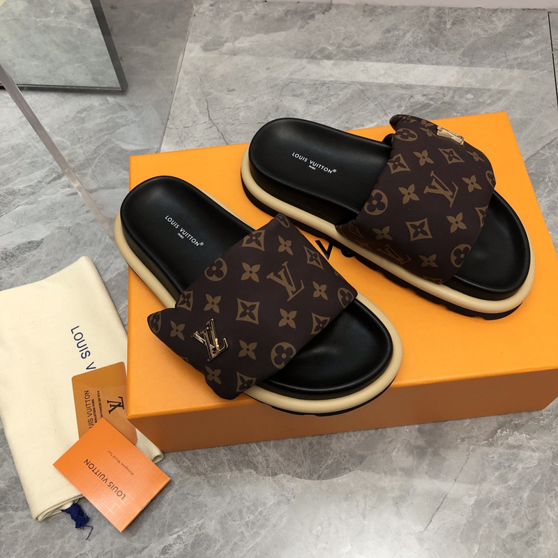 LV POOL PILLOW COMFORT MULE