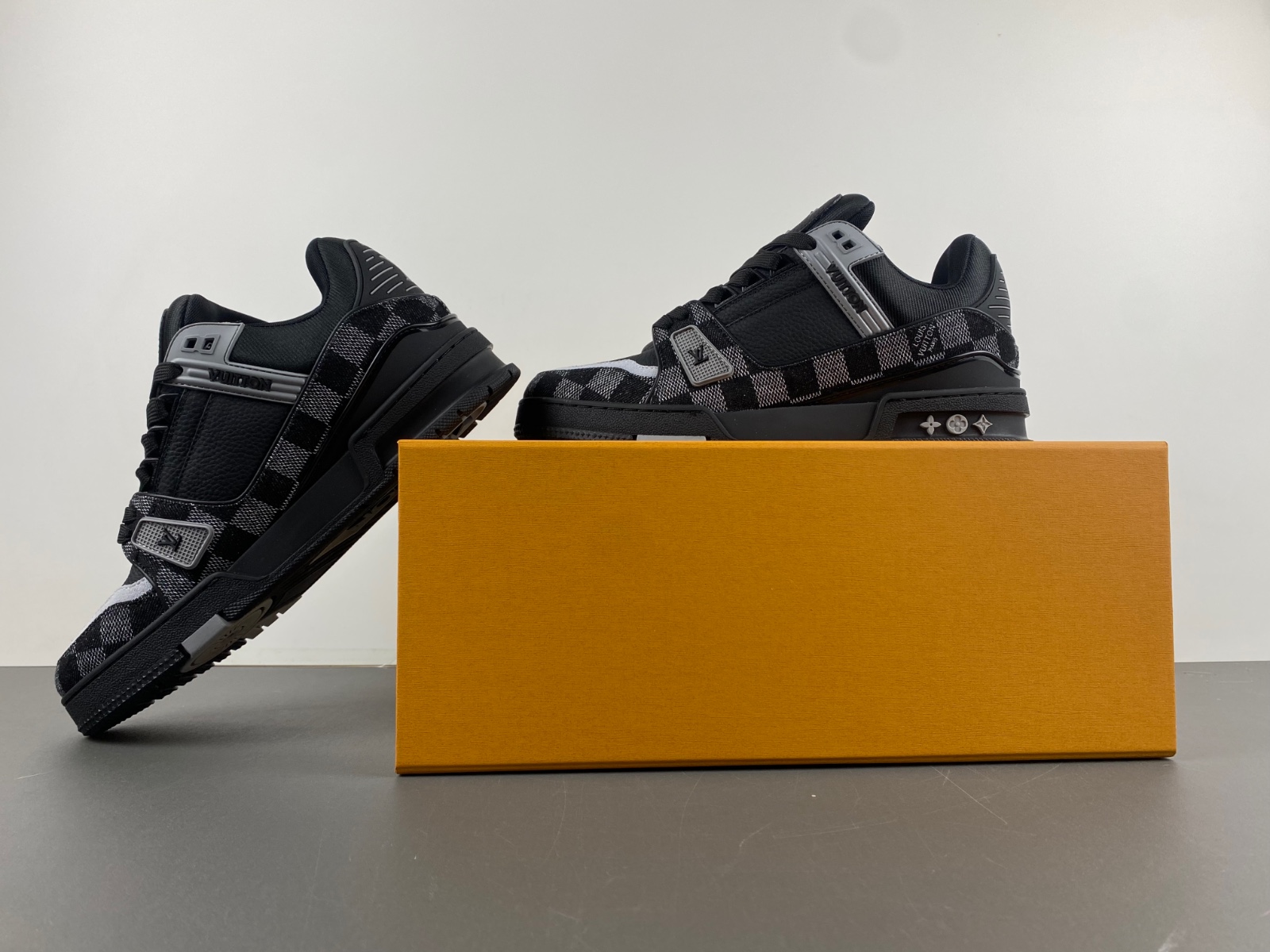 LV Trainer Sneaker