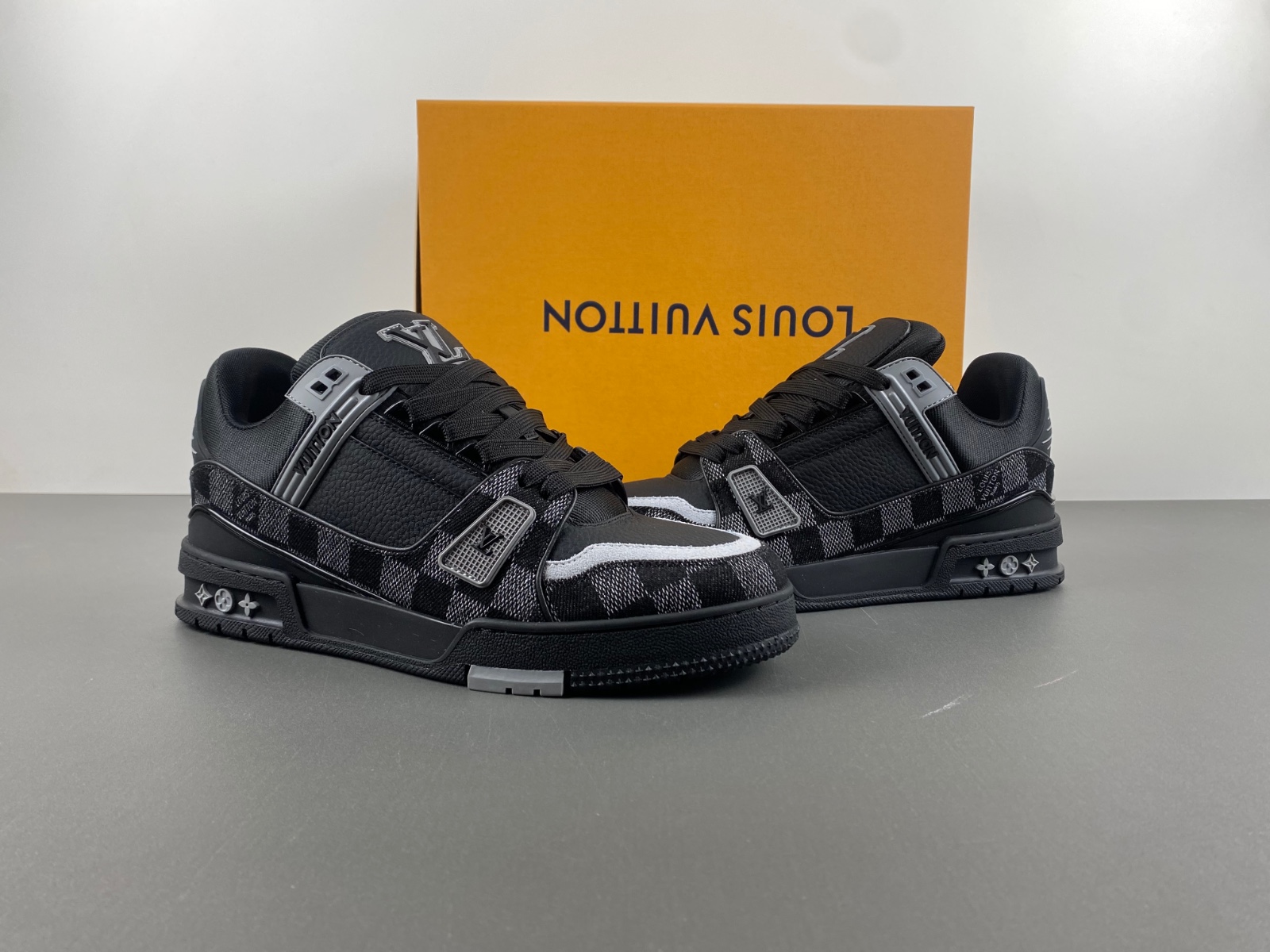 LV Trainer Sneaker